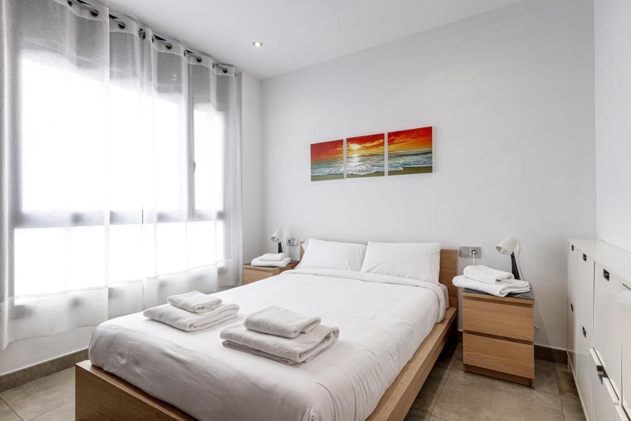 Urban Flats Vallirana Barcelona Bagian luar foto