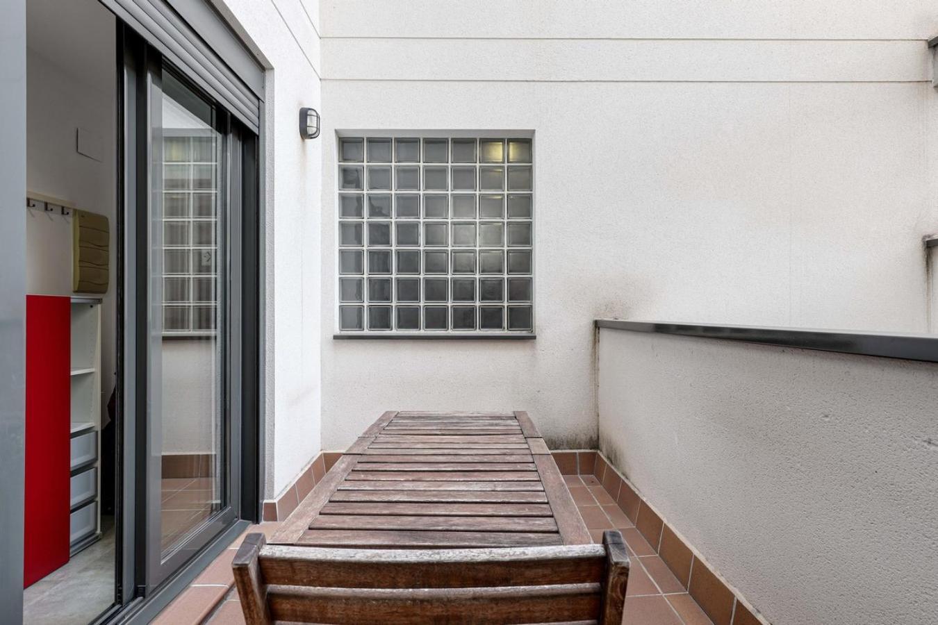 Urban Flats Vallirana Barcelona Bagian luar foto