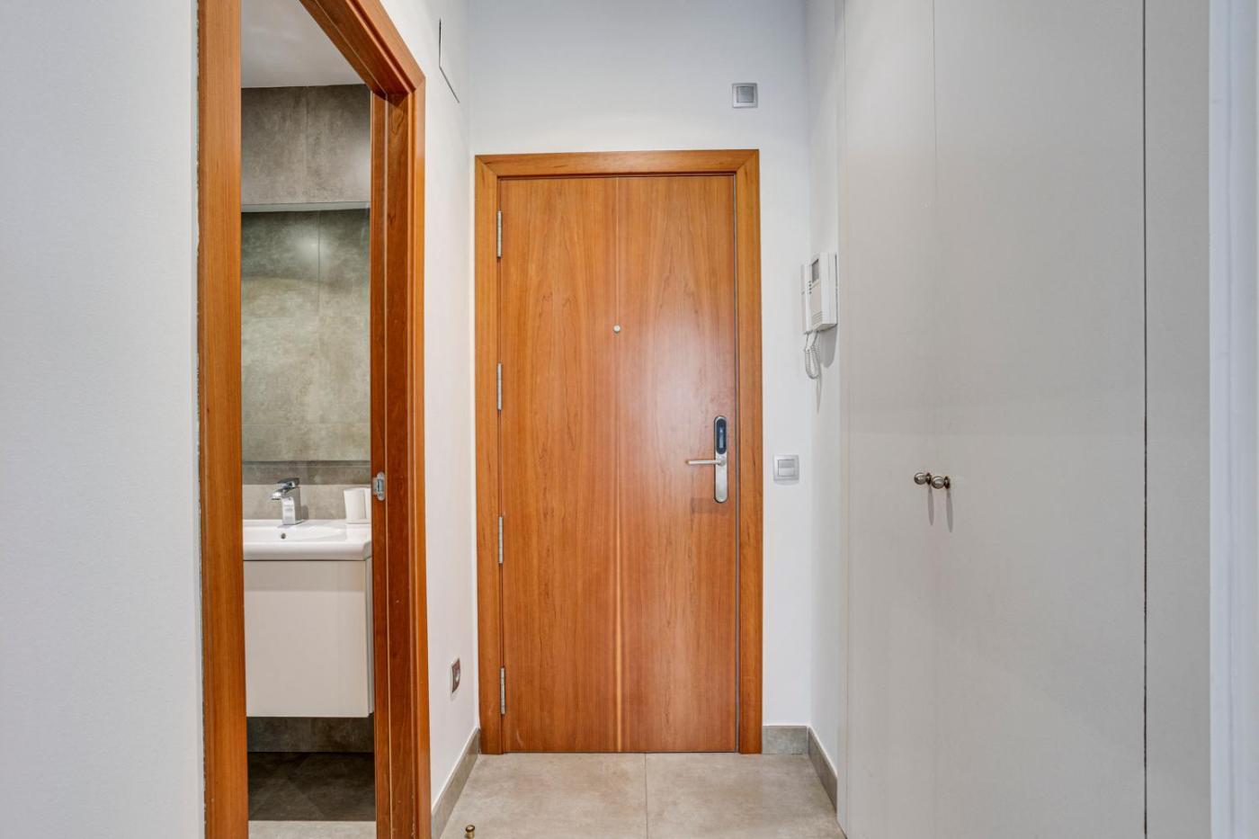 Urban Flats Vallirana Barcelona Bagian luar foto